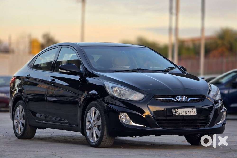 Hyundai Fluidic Verna 1.6 Vtvt Sx, 2011, Petrol
