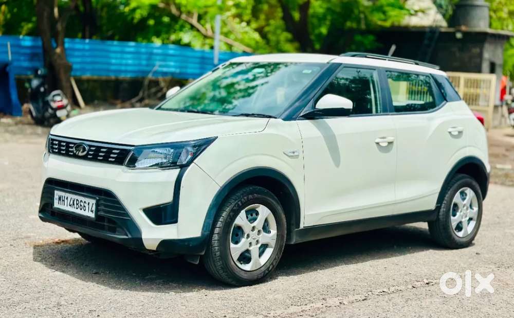 Mahindra Xuv300 1.2 W6 Amt Petrol, 2022, Petrol