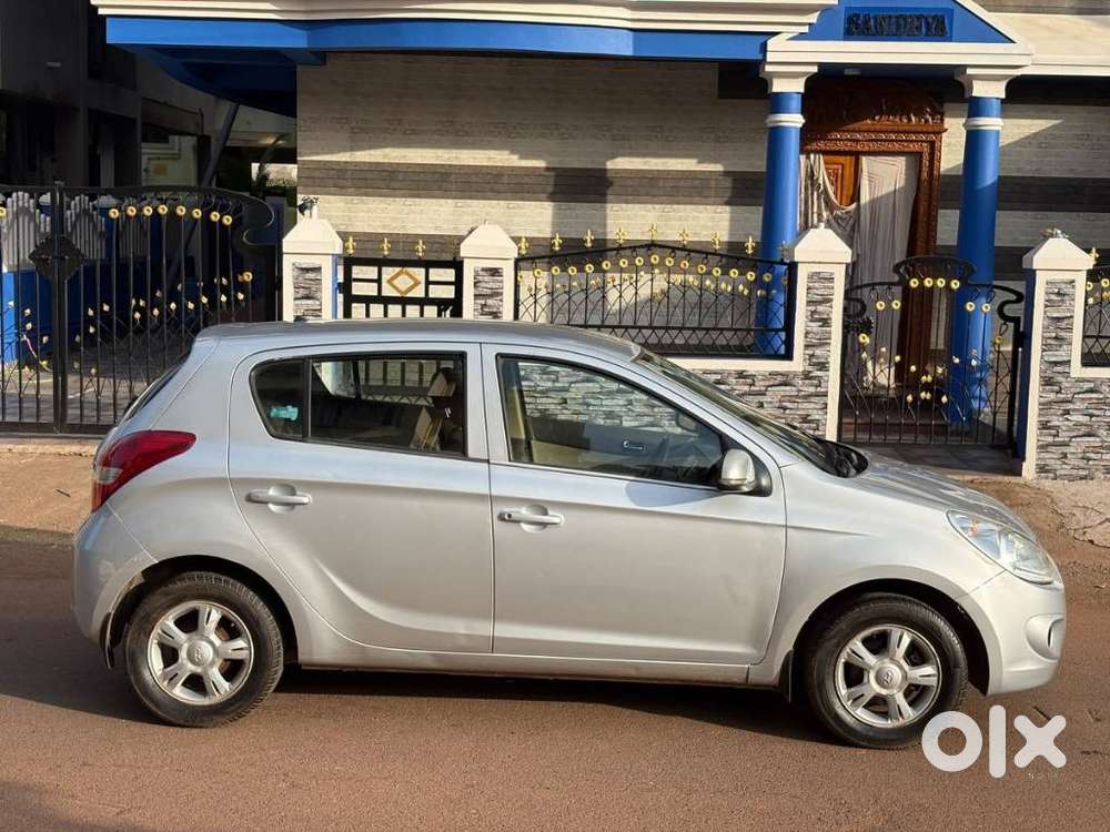Hyundai I20 Asta Option Cvt, 2011, Petrol