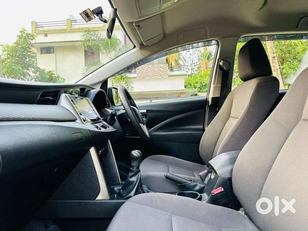 Toyota Innova Crysta 2.4 G Mt, 2024, Diesel