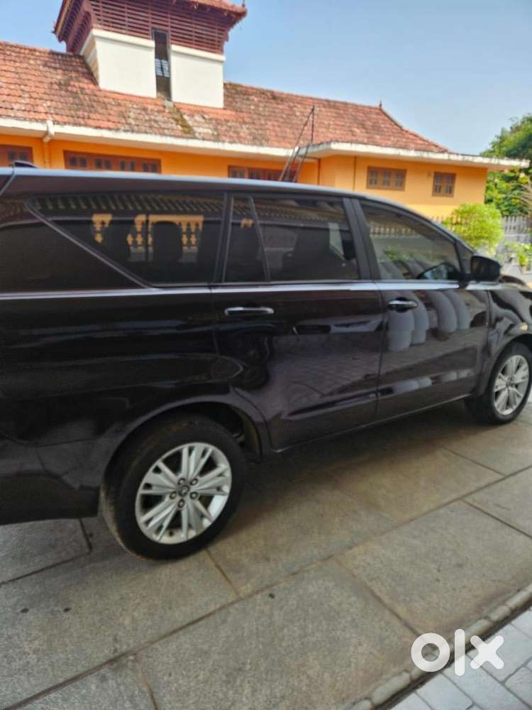 Toyota Innova Crysta