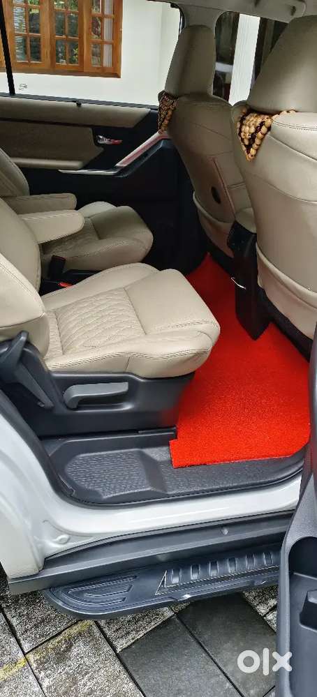 Toyota Innova Hycross 2023 Hybrid