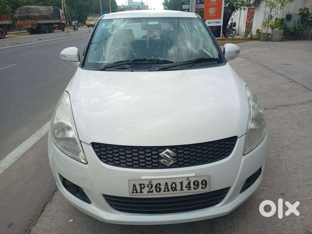 Maruti Suzuki Swift Vxi 1.2 Abs Bs-iv, 2012, Petrol