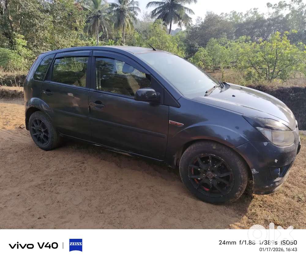 Ford Figo 2011 Diesel 130000 Km Driven