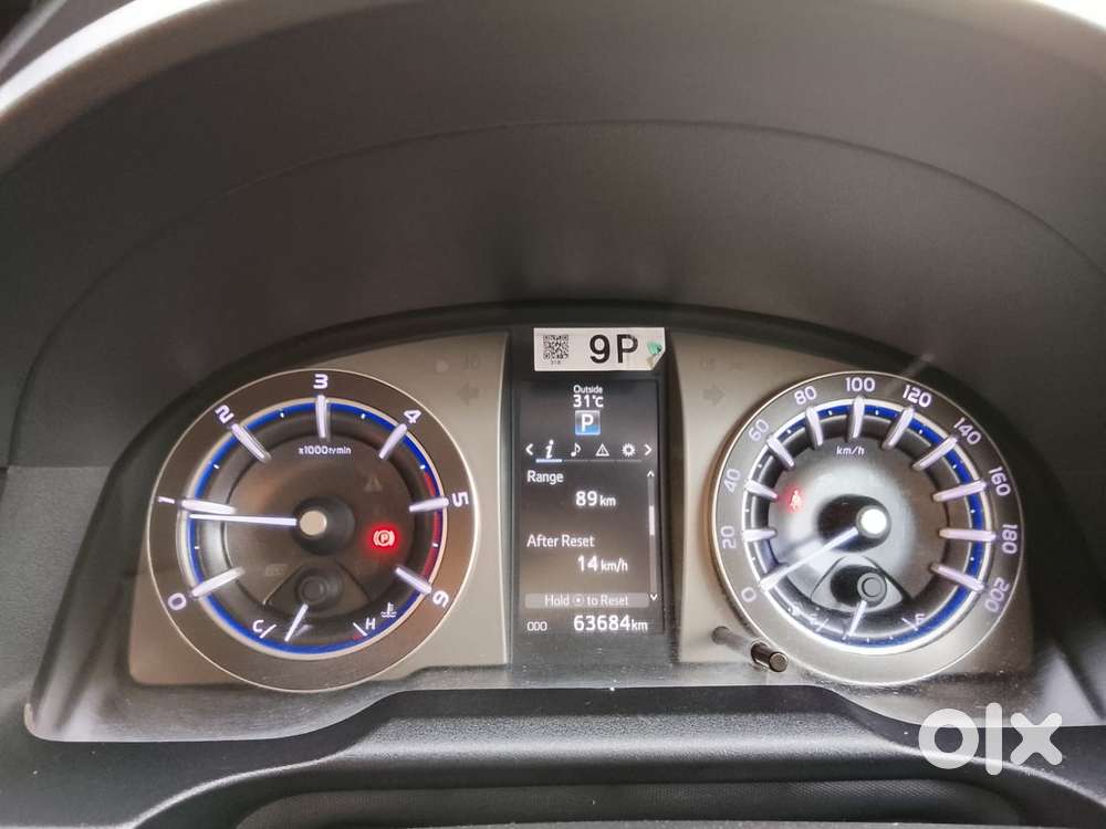 Toyota Innova Crysta 2.8z Automatic, 2022, Diesel