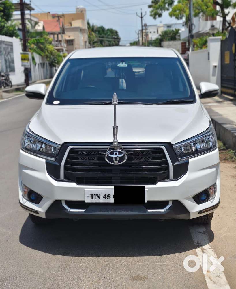 Toyota Innova Crysta 2.4 G Mt, 2023, Diesel