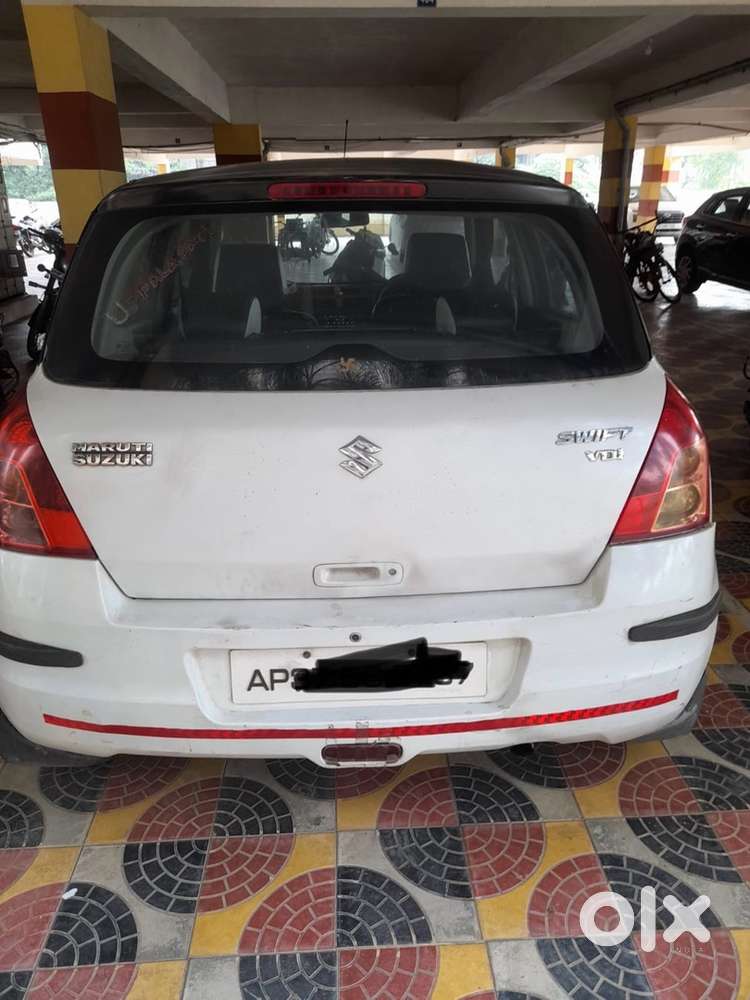 Maruti Suzuki Swift 2009 Diesel 142000 Km Driven