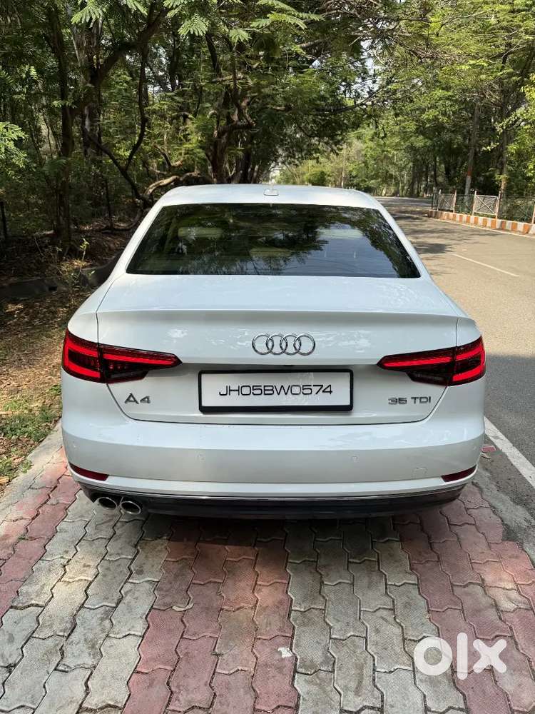 Audi A4 2017 Diesel 65000 Km Driven