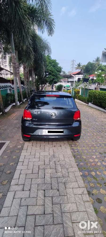 Polo Comfortline Petrol (31800 Kms)