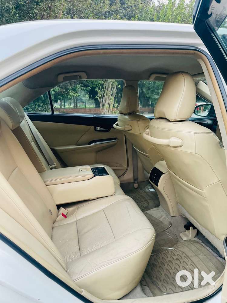 Toyota Camry Hybrid 2.5, 2015, Petrol