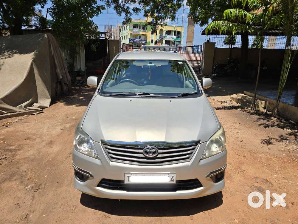 Toyota Innova 2.5 G Diesel 2013  Single Owner  1.28 Lakh Km