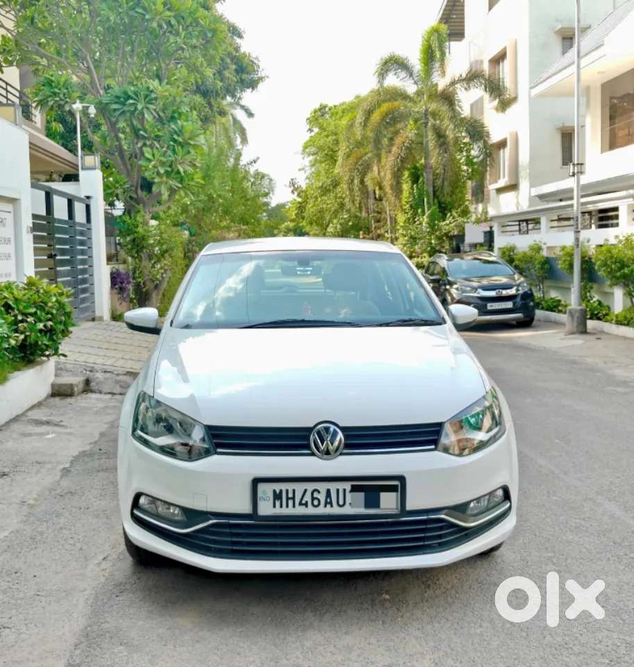 Volkswagen Polo Petrol Highline 1.2l, 2016, Petrol