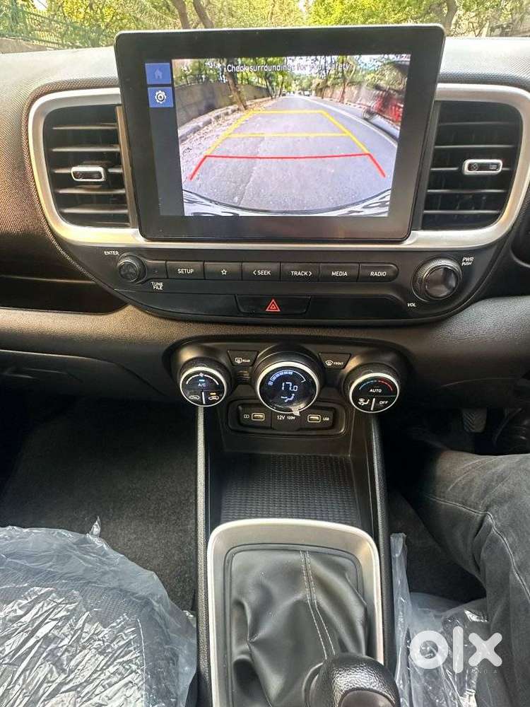 Hyundai Venue 1.2 S Plus, 2022, Petrol