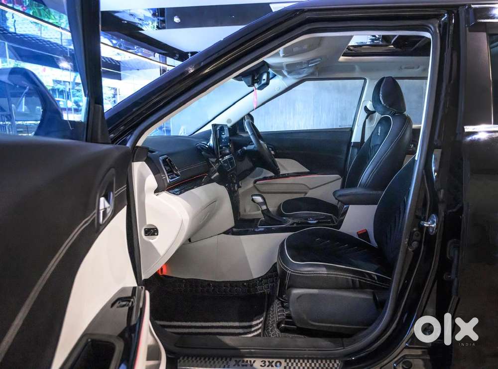 Mahindra Xuv 3xo Ax7l 1.2 Petrol At (pg), 2024, Petrol