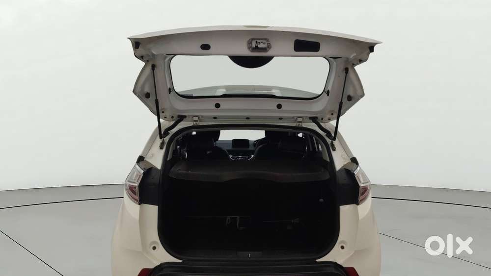 Tata Nexon 1.2 Revotron Xz Plus, 2018, Petrol