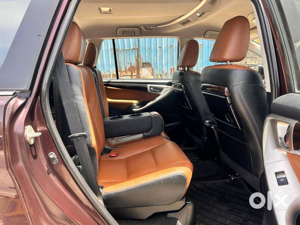 Toyota Innova Crysta 2.8z Automatic, 2018, Diesel
