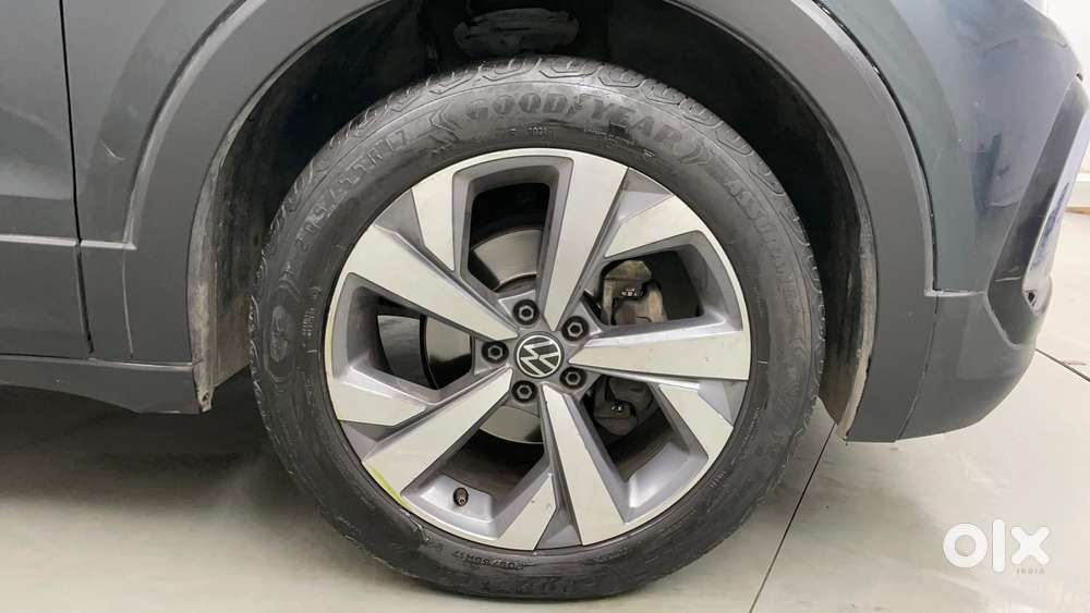 Volkswagen Taigun Topline 1.0 Tsi At (electric Seats), 2022, Petrol