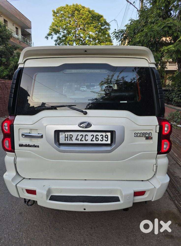 Mahindra Scorpio S8, 2015, Diesel