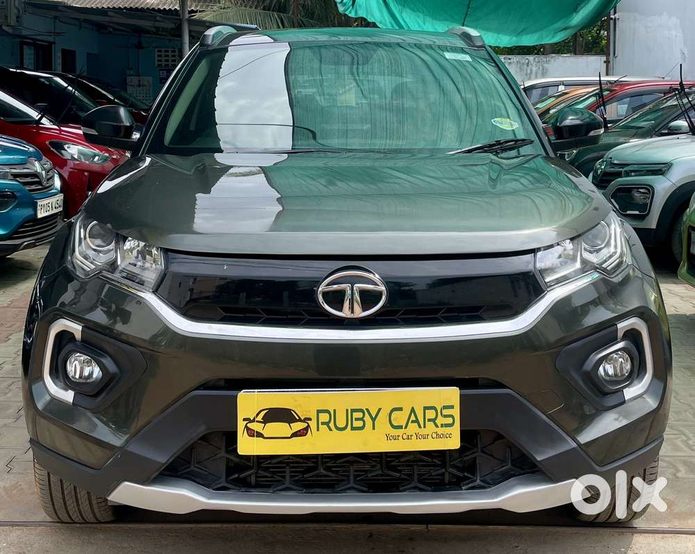 Tata Nexon 1.5 Revotorq Xza Plus Dual Tone Roof (o) Amt, 2021, Diese..