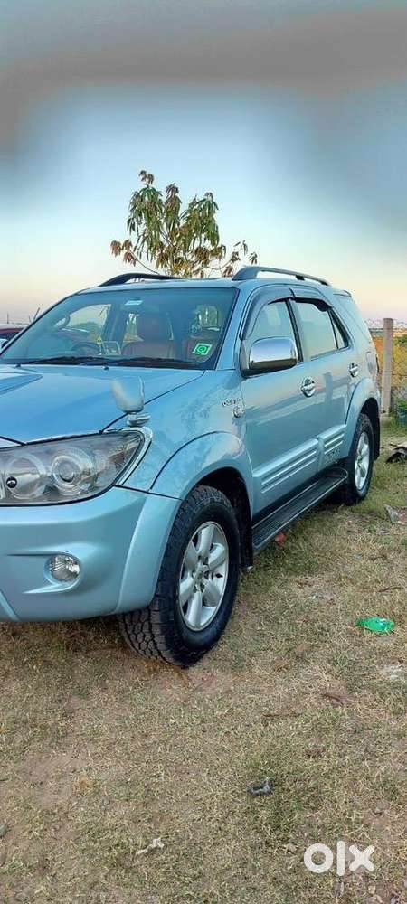 Toyota Diesel 2010 Car