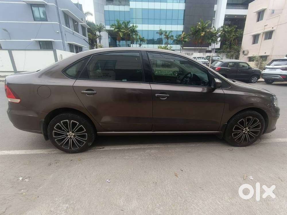 Volkswagen Vento 1.2 Tsi Highline Plus At, 2016, Petrol