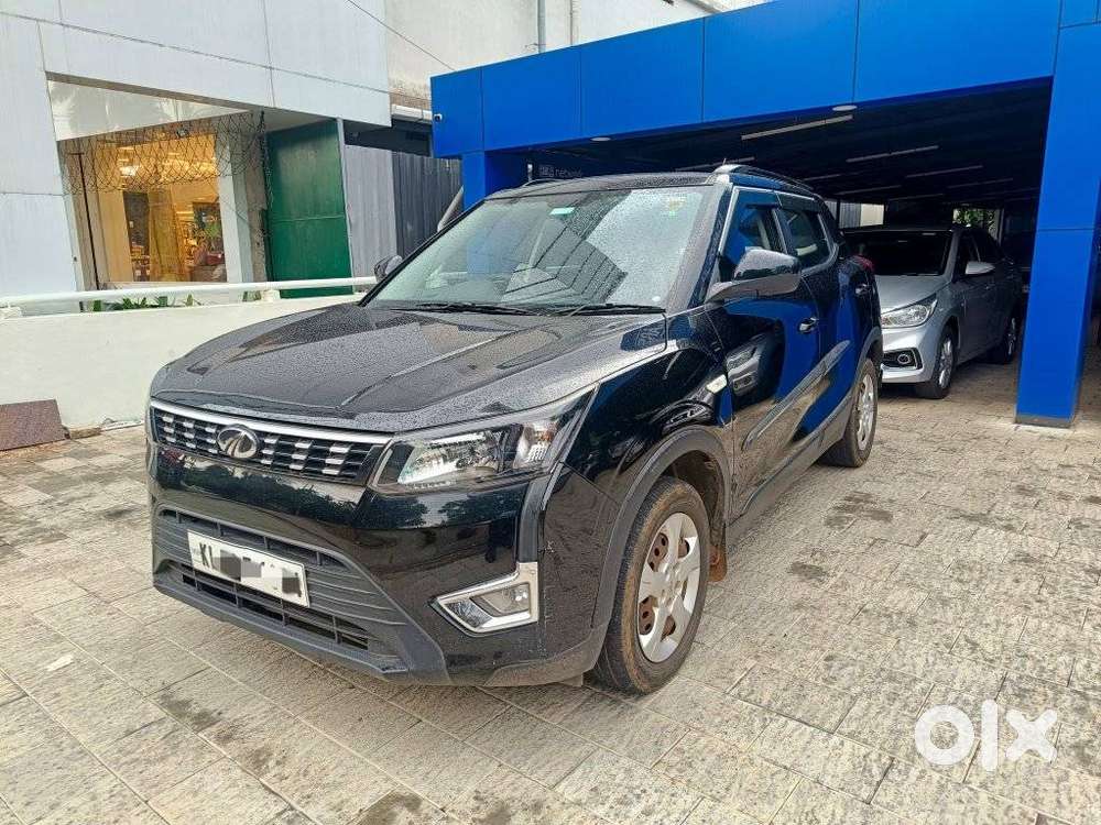 Mahindra Xuv300 W6, 2020, Petrol