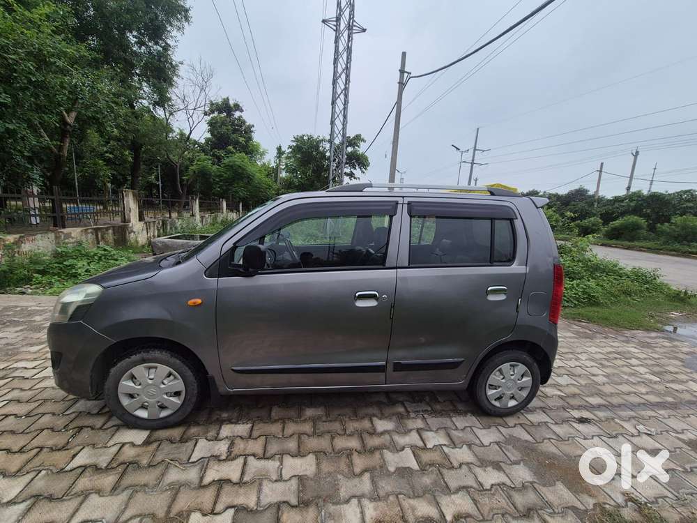 Maruti Suzuki Wagon R Lxi Optional, 2017, Cng & Hybrids