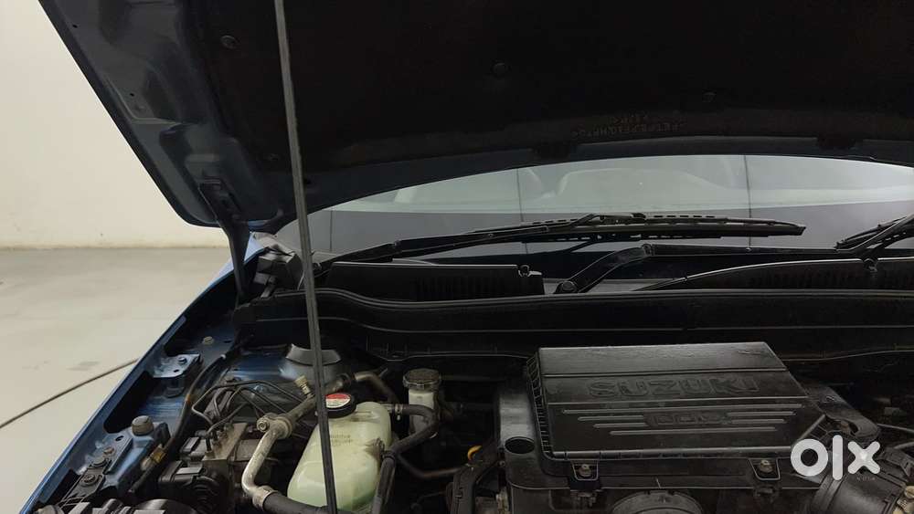 Maruti Suzuki Vitara Brezza Zdi+ Dual Tone Mt, 2016, Diesel