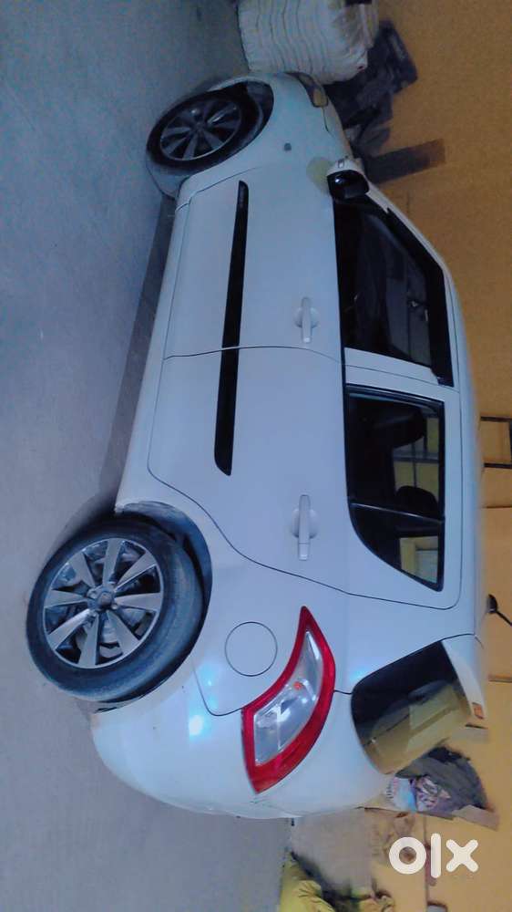 Maruti Suzuki Swift Lxi Option, 2016, Petrol