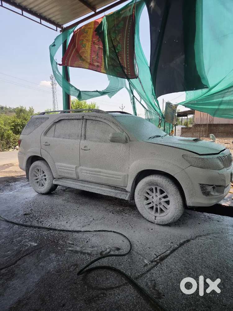 Toyota Fortuner Legender 2014