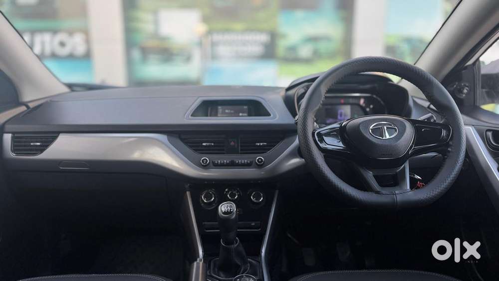 Tata Nexon 1.5 Revotorq Xm (s), 2021, Petrol