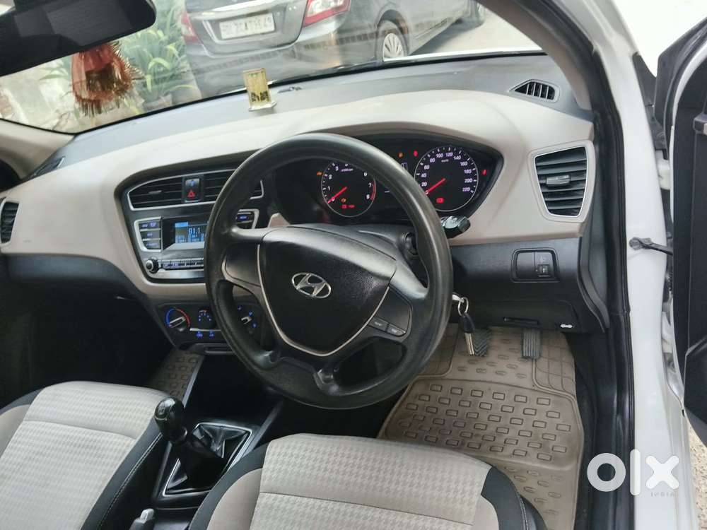 Hyundai I20 Petrol Cvt Magna Executive, 2018, Petrol