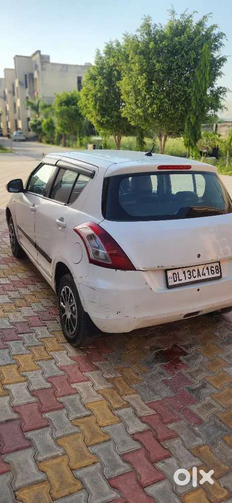 Maruti Swift Vxi 2012 Cng