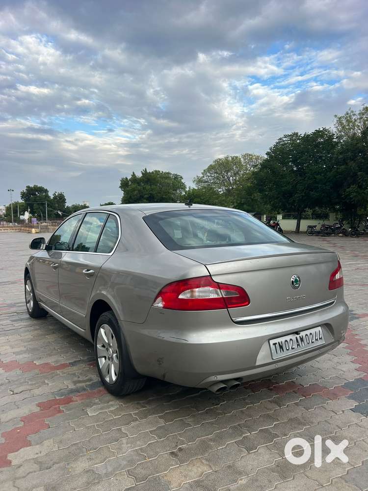 Skoda Superb Elegance 2.0 Tdi Cr At, 2010, Diesel