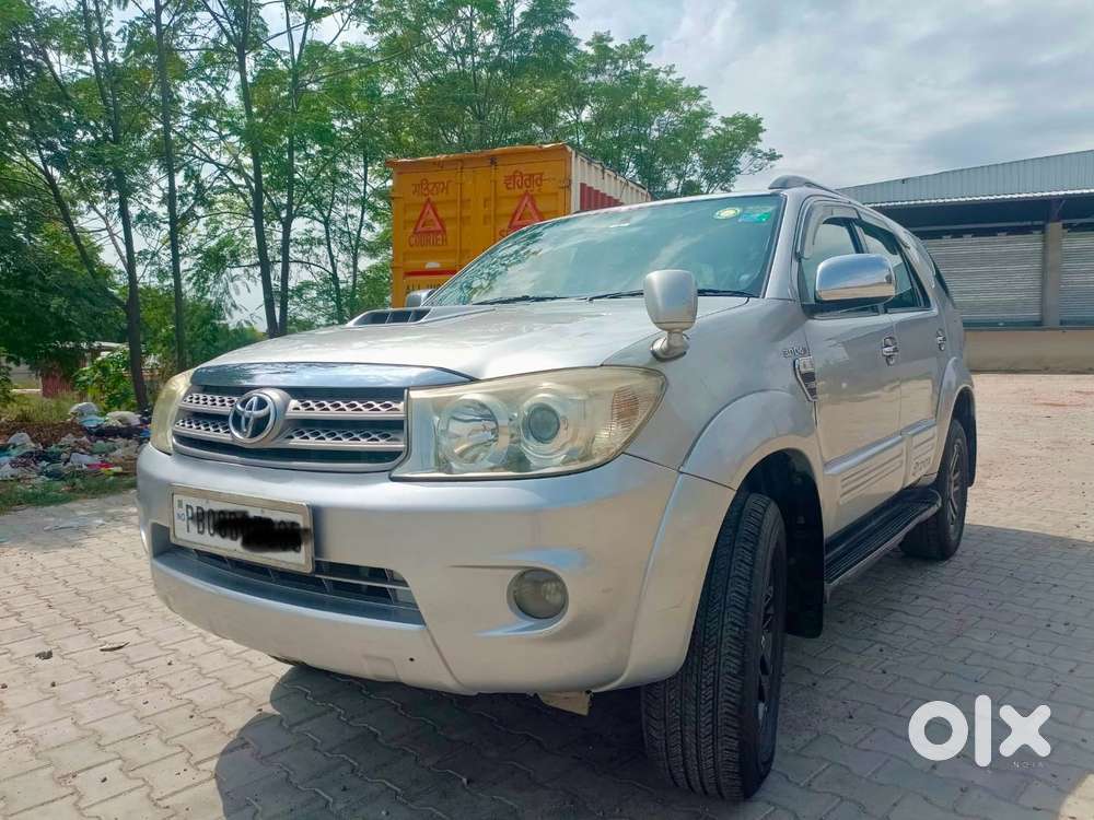 Toyota Fortuner 3.0 4x4 Manual, 2010, Diesel