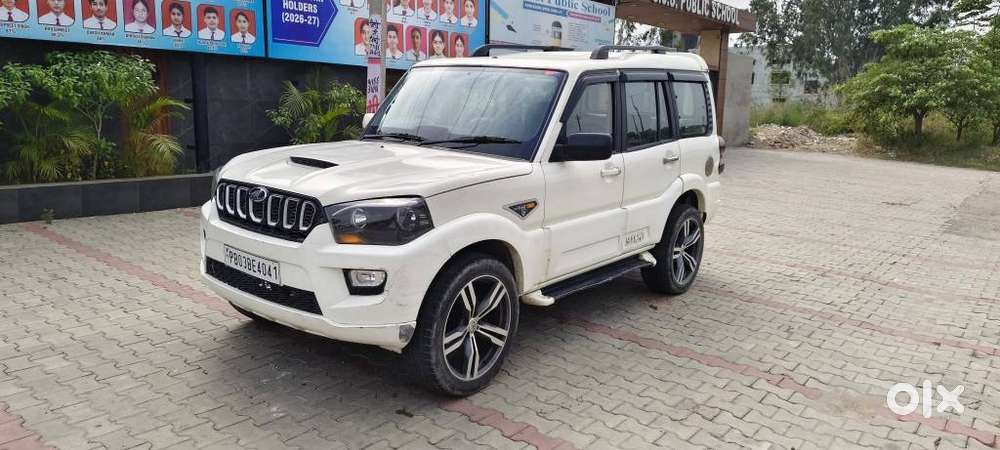 Mahindra Scorpio, 2016, Diesel