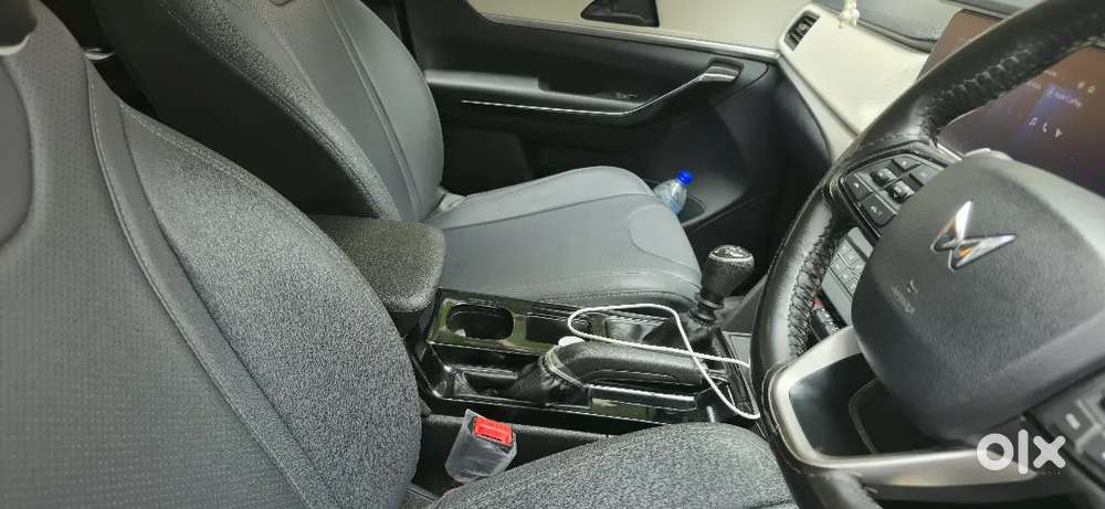 Mahindra Xuv700 3 Diesel 48600 Km Driven