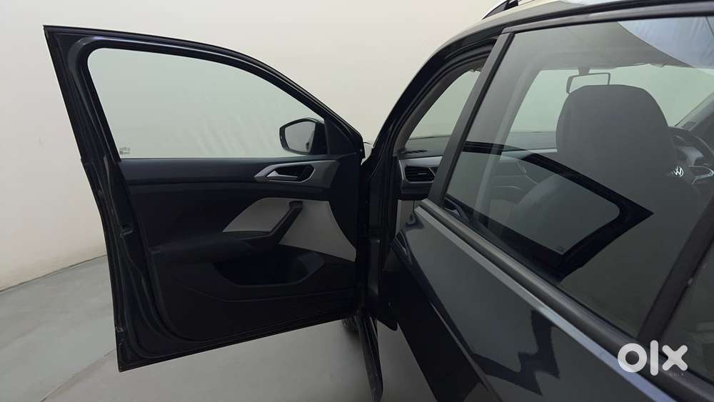 Volkswagen Taigun 1.0 Tsi Highline At, 2022, Petrol