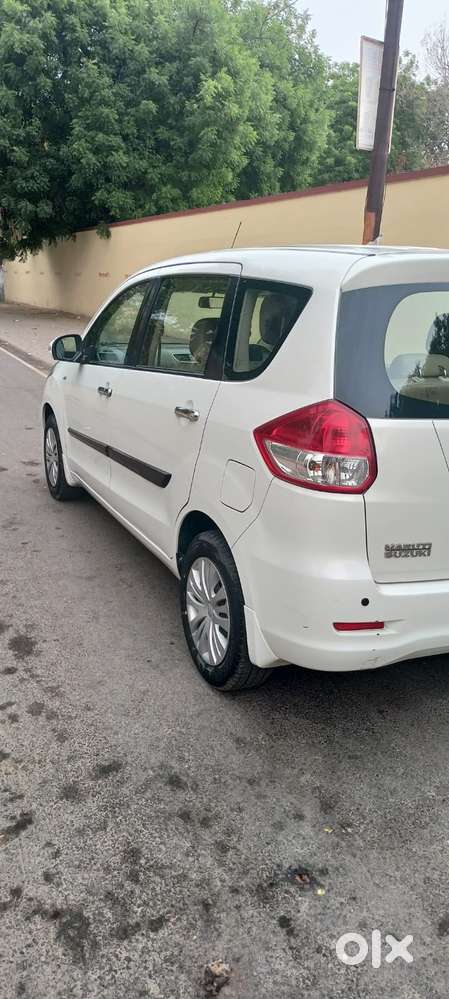Maruti Suzuki Ertiga 1.5 Vxi, 2014, Petrol