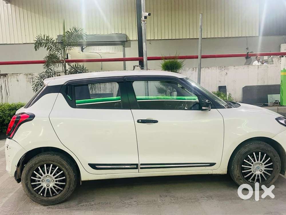 Maruti Suzuki Swift Vxi + Manual, 2020, Petrol