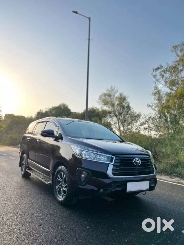 Toyota Innova Crysta [2016-2020] 2.4 Gx At 7 Str, 2022, Diesel