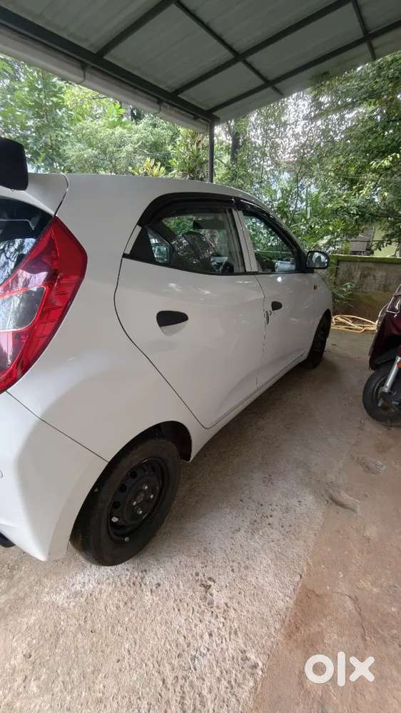 Hyundai Eon Era 2016 Petrol Manual, 2017 Registration