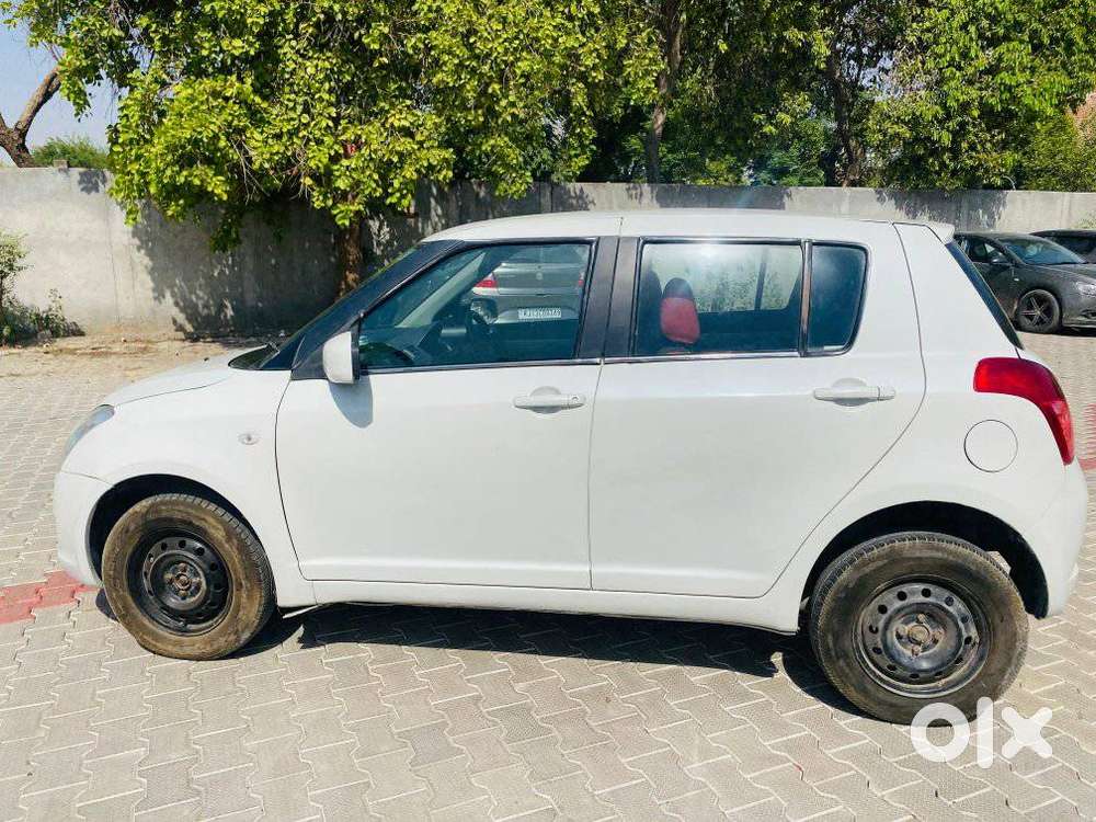 Maruti Suzuki Swift, 2011, Petrol