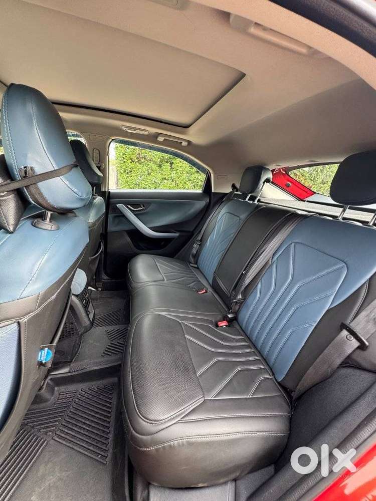 Tata Curvv Creative Plus S 1.2 Revotron Petrol 7dca, 2025, Petrol