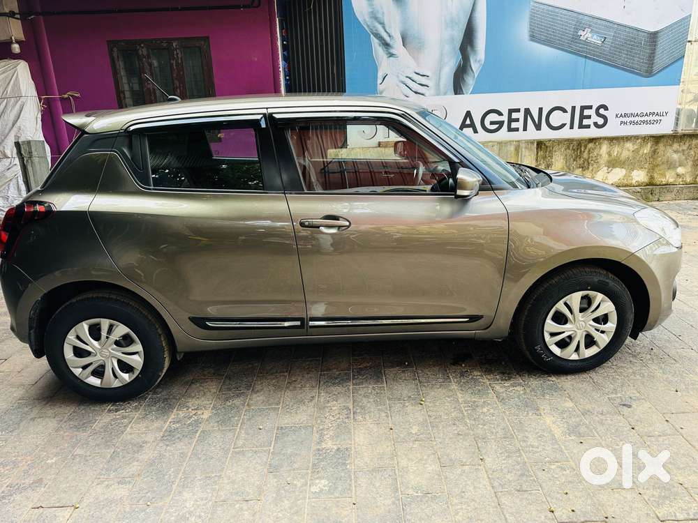 Maruti Suzuki Swift Vxi + Manual, 2021, Petrol