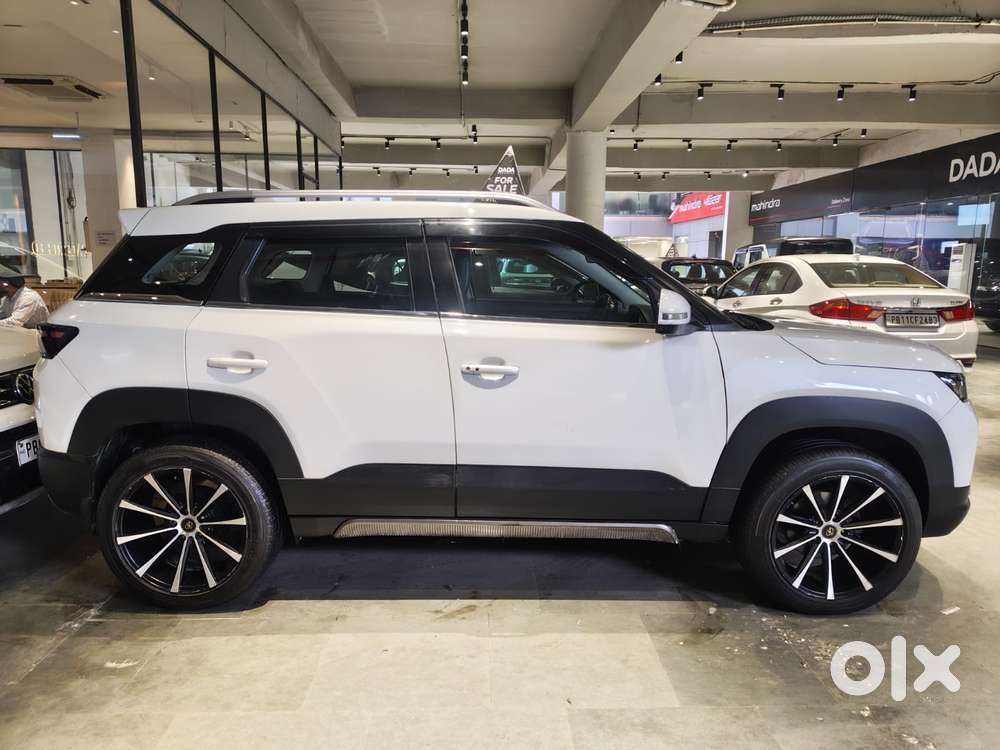 Maruti Suzuki Brezza 1.5 Zxi Smart Hybrid, 2023, Petrol