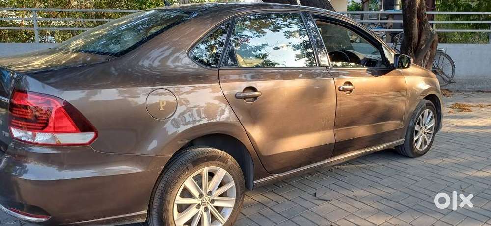 Volkswagen Vento 1.2 Tsi Highline Plus At, 2015, Petrol