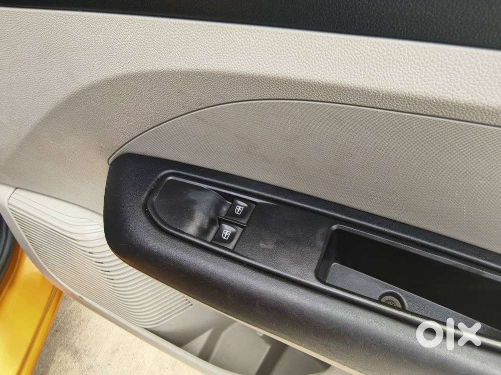 Renault Triber Rxl, 2021, Petrol