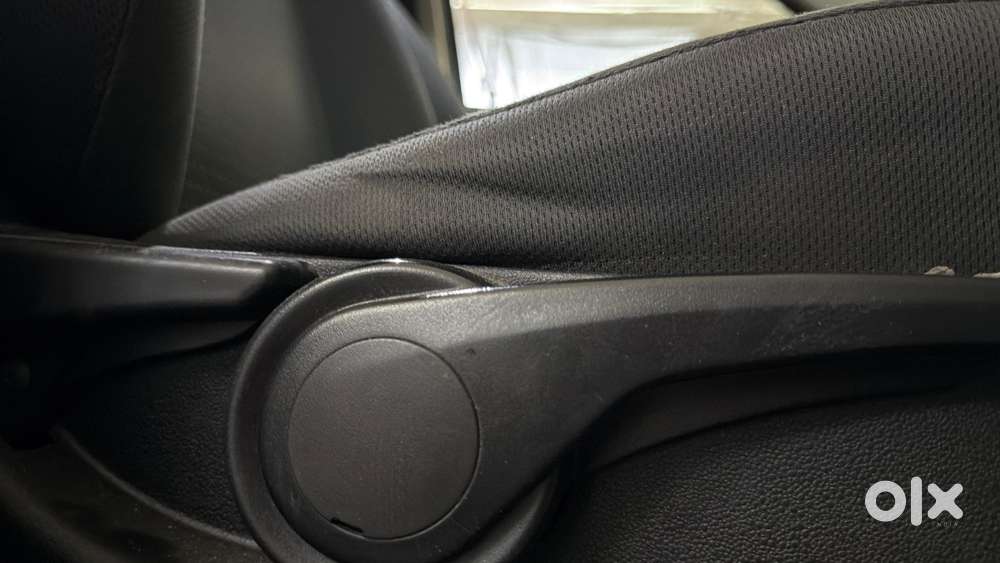 Tata Tiago 1.2 Revotron Xza, 2018, Petrol