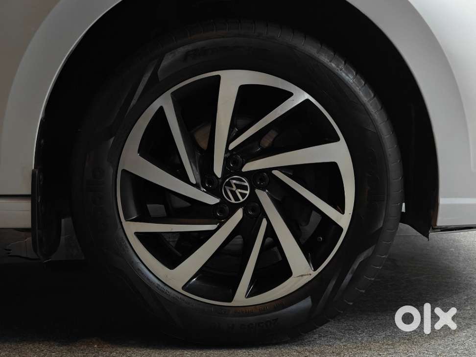 Volkswagen Virtus 1.0 Topline Tsi At, 2023, Petrol